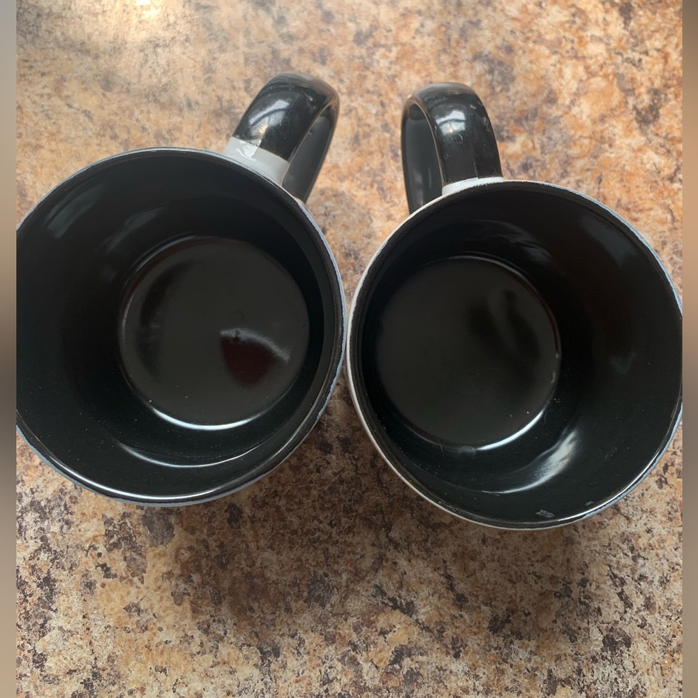 Monogrammed Black and White Mugs Set - Picture 2 of 3